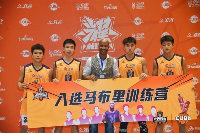 大学生球员如何应对季后赛压力_0